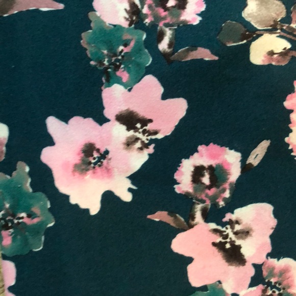 Fabletics floral leggings - Picture 2 of 3